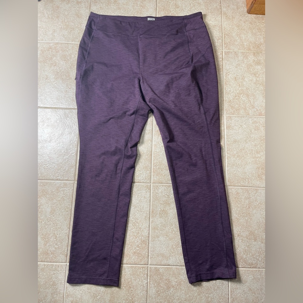 Duluth Trading Co Athletic Slim, Straight Leg Purple Pants, Size XXL